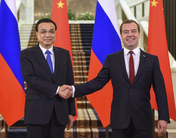 Премьер-министры Китая и России сопредседательствовали на 19-й регулярной встрече глав правительств