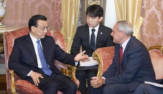 Ли Кэцян встретился с председателем Сената Италии
