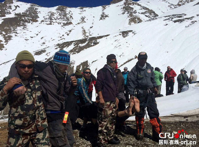 Из района схода снежной лавины в Непале были спасены 350 человек