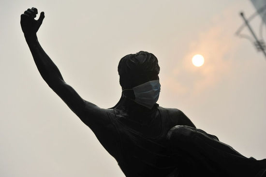 В объективе фотографа: окутанные смогом города Китая