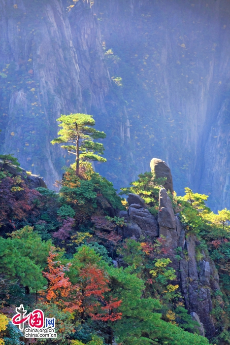 Очаровательные осенние пейзажи гор Хуаншань