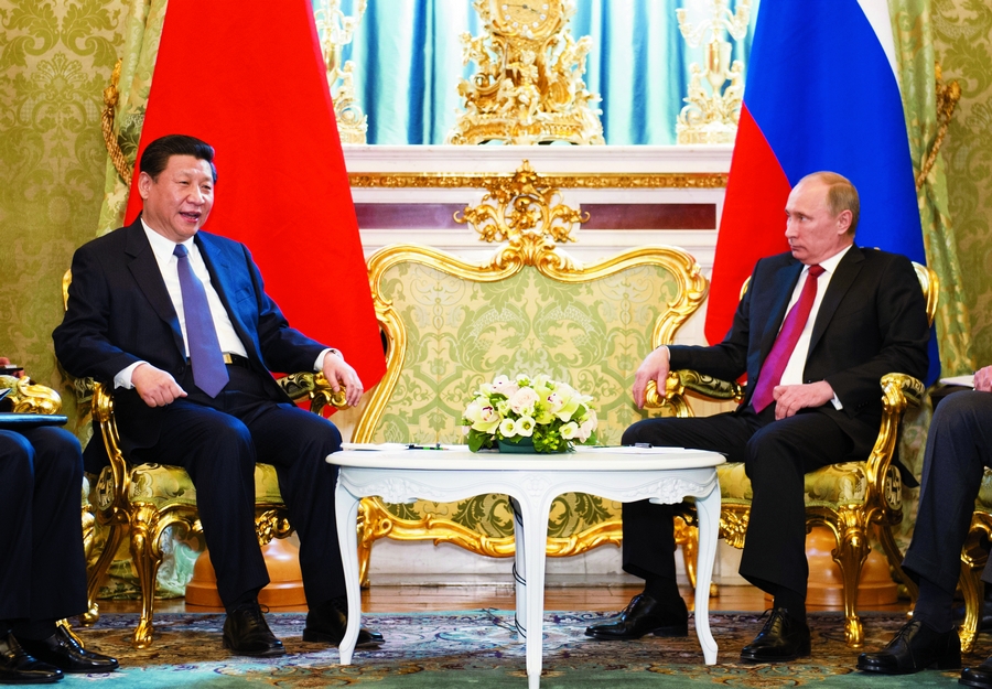 22 марта 2013 года Си Цзиньпин провел переговоры с президентом России Владимиром Путиным в московском Кремле.