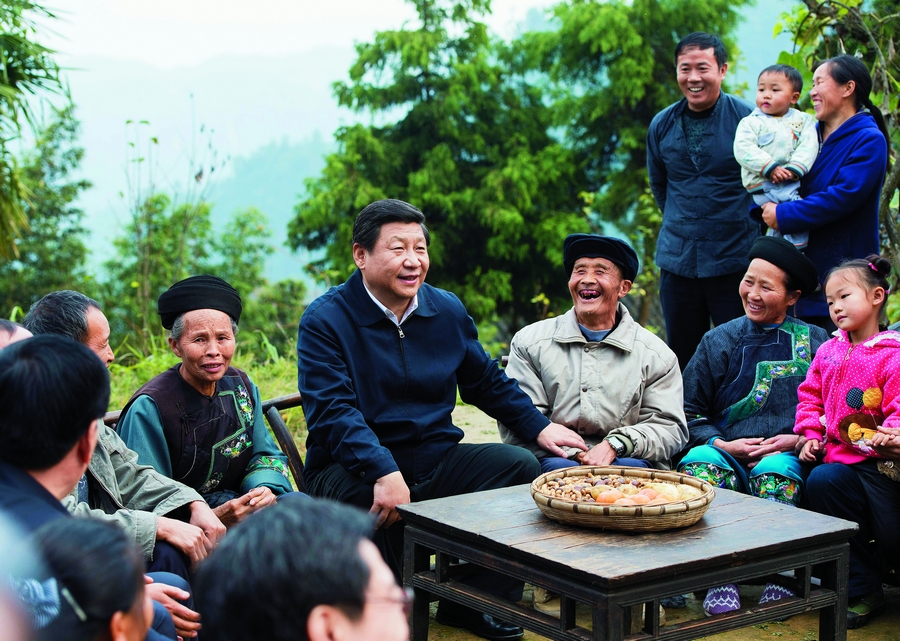 3 ноября 2013 года при посещении провинции Хунань Си Цзиньпин беседовал с руководителями и крестьянами деревни Шибадунцунь волости Пайби уезда Хуаюань Сянси-Туцзя-Мяоского автономного округа провинции Хунань.