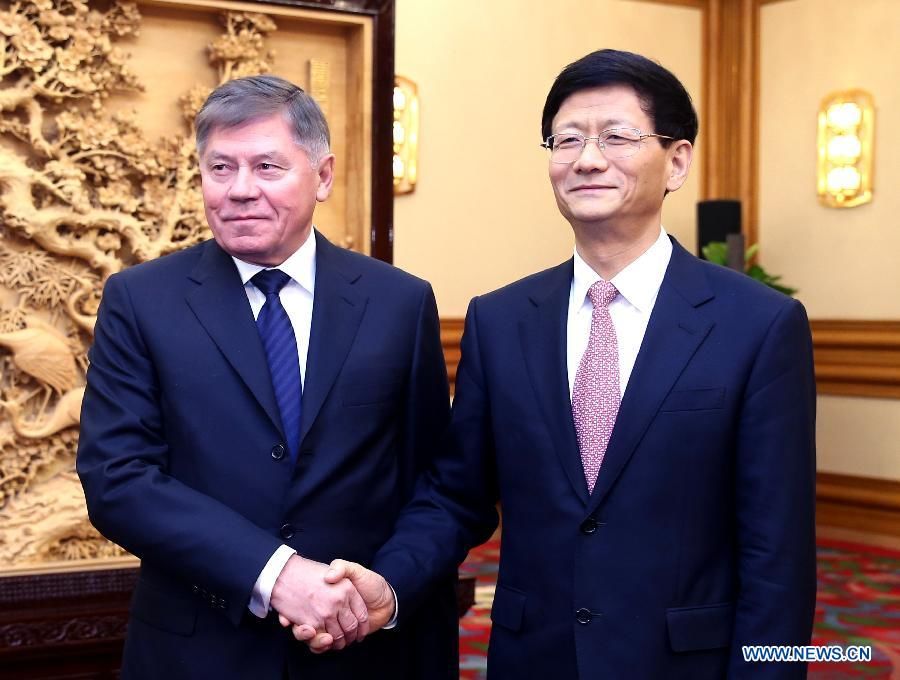 Мэн Цзяньчжу провел встречу с председателем Верховного суда России