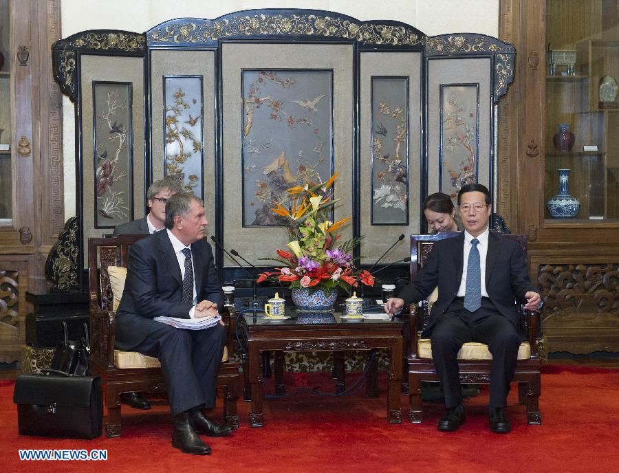 Вице-премьер Госсовета КНР Чжан Гаоли встретился с главой Роснефти И.Сечиным