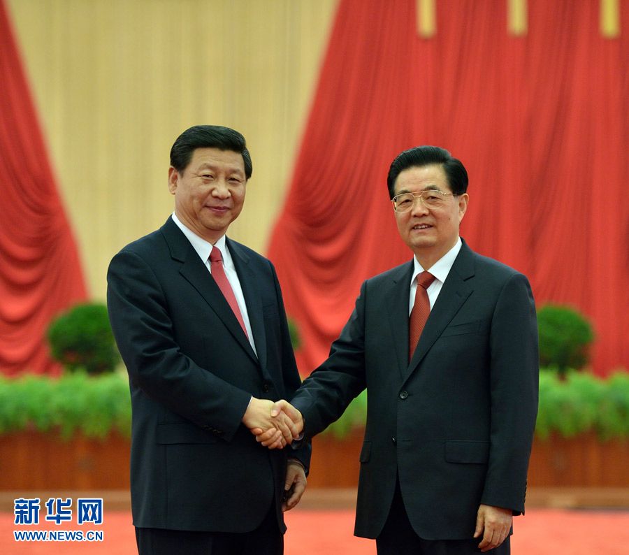 Ху Цзиньтао и Си Цзиньпин встретились с делегатами 18-го Всекитайского съезда КПК