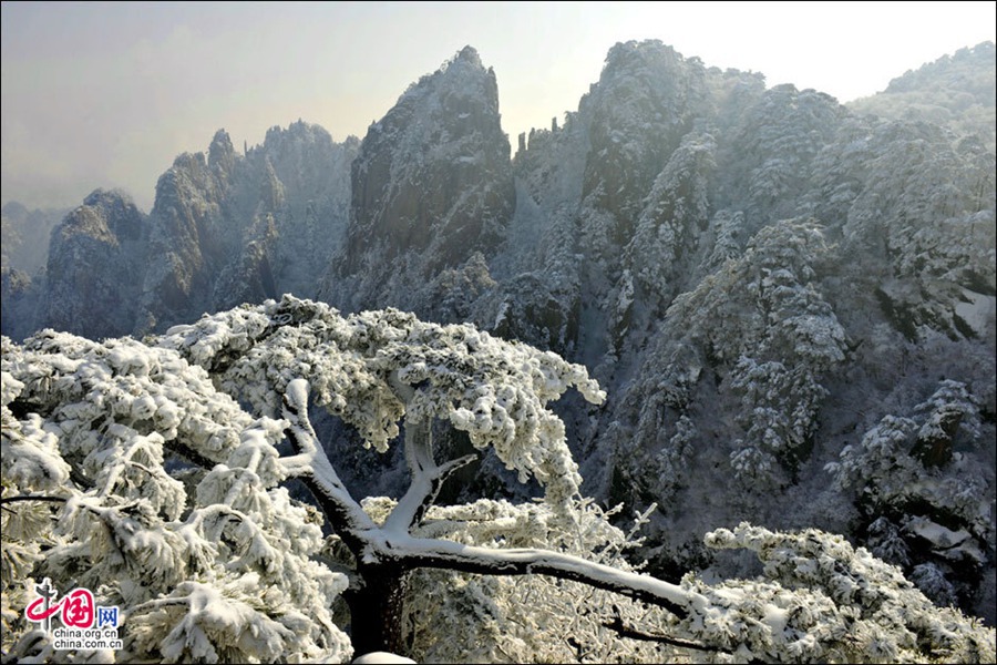 Горы Хуаншань: сказочные зимние пейзажи