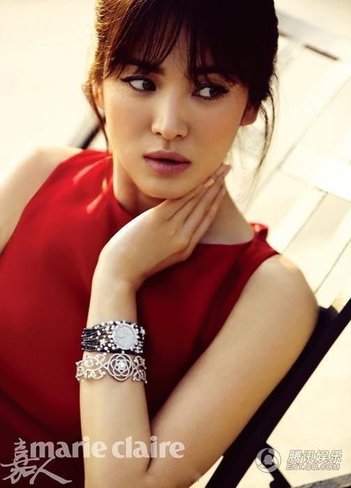 Изящная южнокорейская звезда Сон Хе Гё