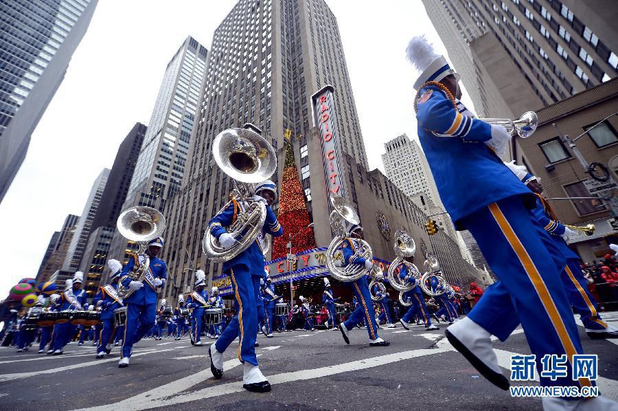 88-й Парад Мэйсис по случаю Дня благодарения прошел в Нью-Йорке