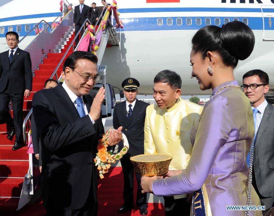 Ли Кэцян прибыл в Тайланд на встречу руководителей в рамках Экономического сотрудничества в большом субрегионе реки Меконг