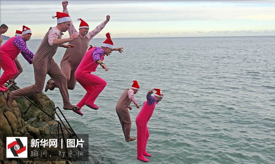 Смешные фотографии в нарядах Санта-Клауса