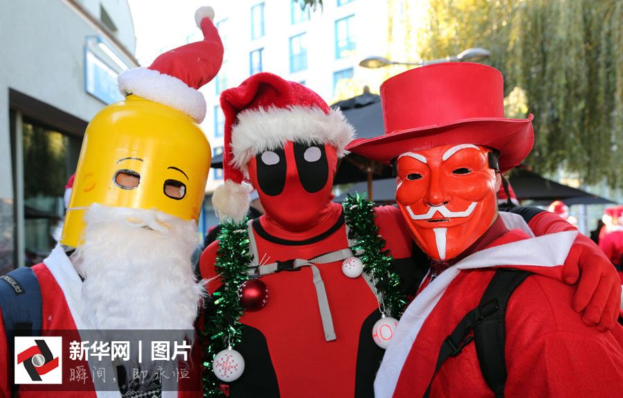 Смешные фотографии в нарядах Санта-Клауса