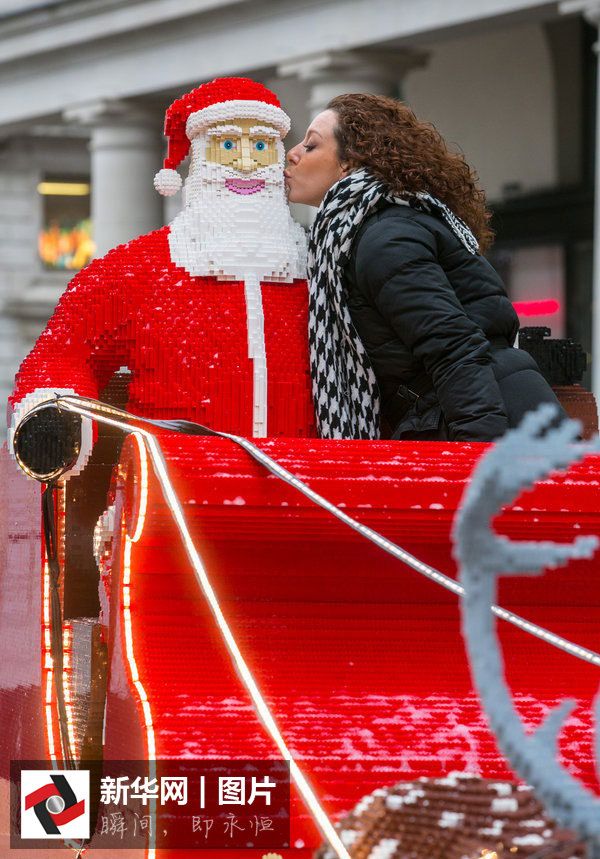 Смешные фотографии в нарядах Санта-Клауса