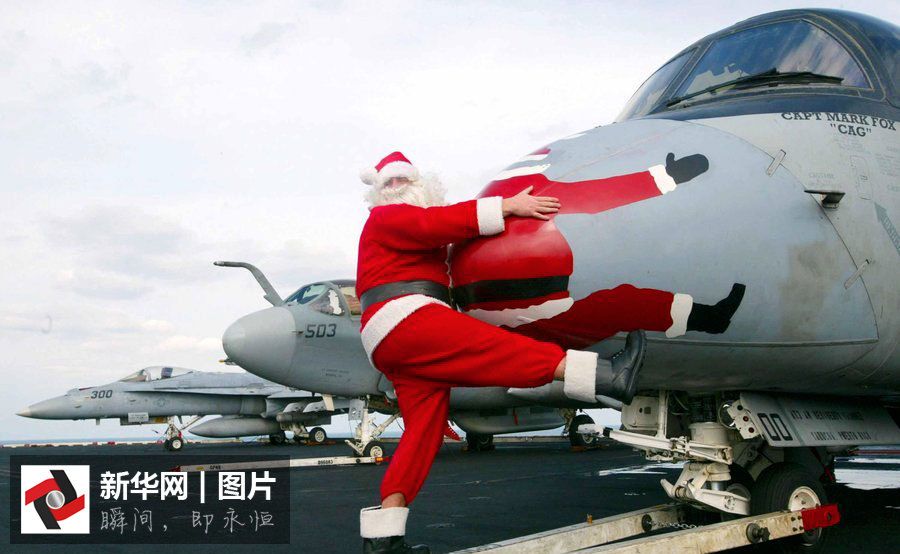 Смешные фотографии в нарядах Санта-Клауса