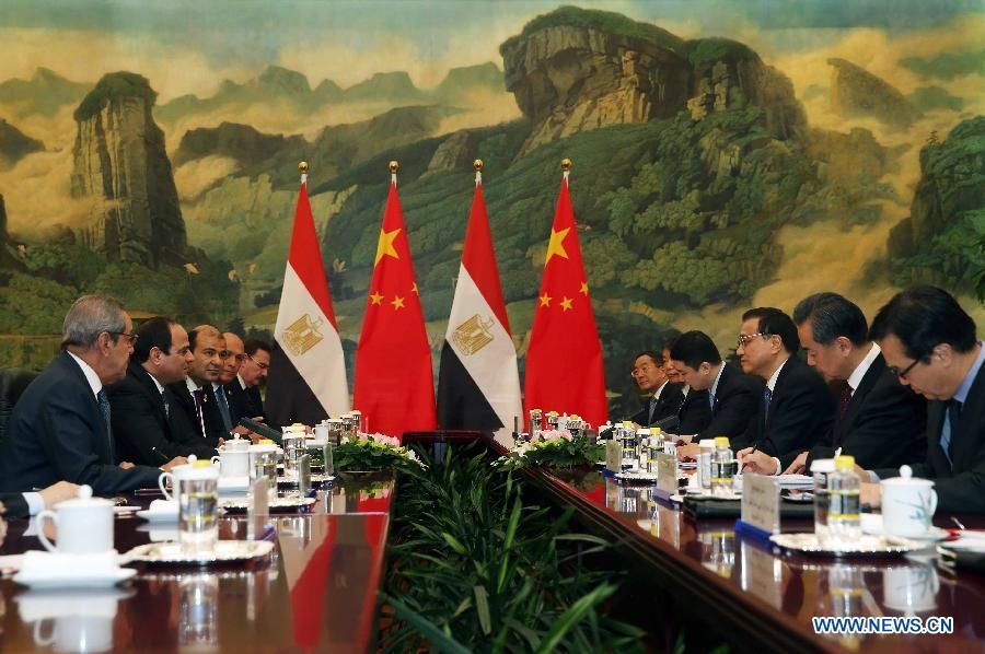 Ли Кэцян встретился с президентом Египта Абделем Фаттахом ас-Сиси