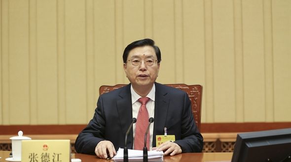 В Пекине завершилась 12-я сессия ПК ВСНП 12-го созыва, сессия проходила под председательством Чжан Дэцзяна