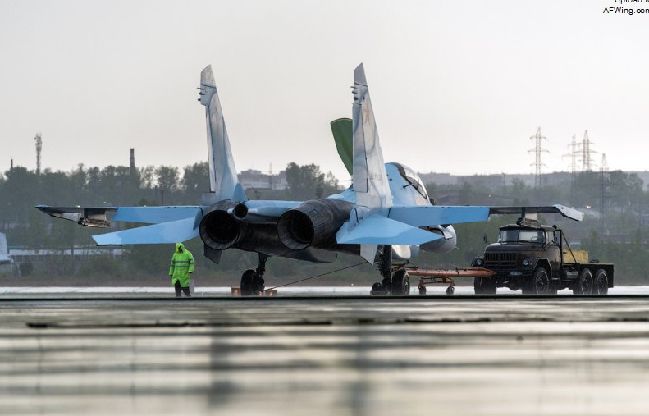 Посещение производственной линии самолета Су-30SM на Иркутском авиационном заводе