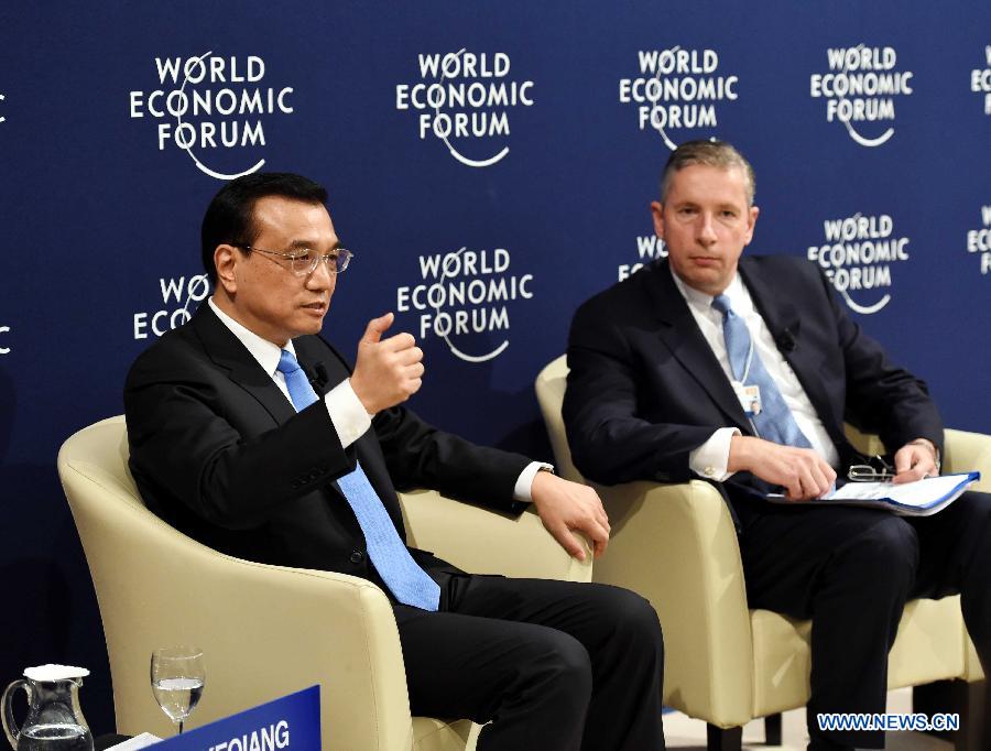 Ли Кэцян принял участие в диалоге с представителями Международного делового совета ВЭФ
