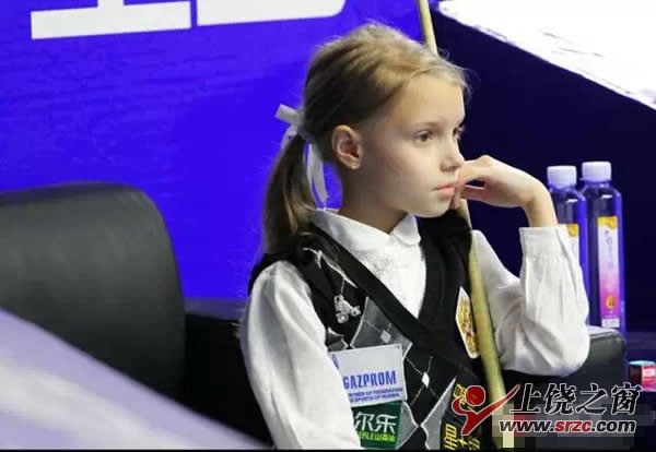 9-летняя российская бильярдистка стала популярной в сети
