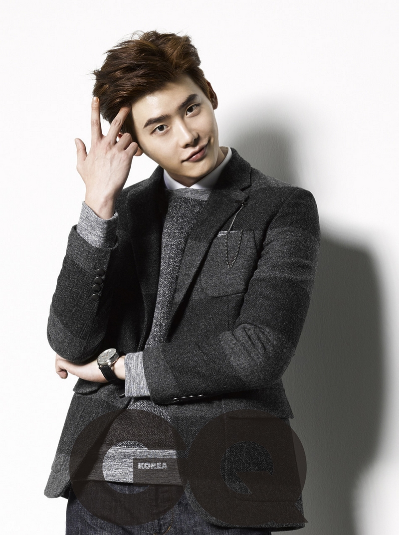 Популярный южнокорейский актер Ли Чон Сок (Lee Jong Suk)