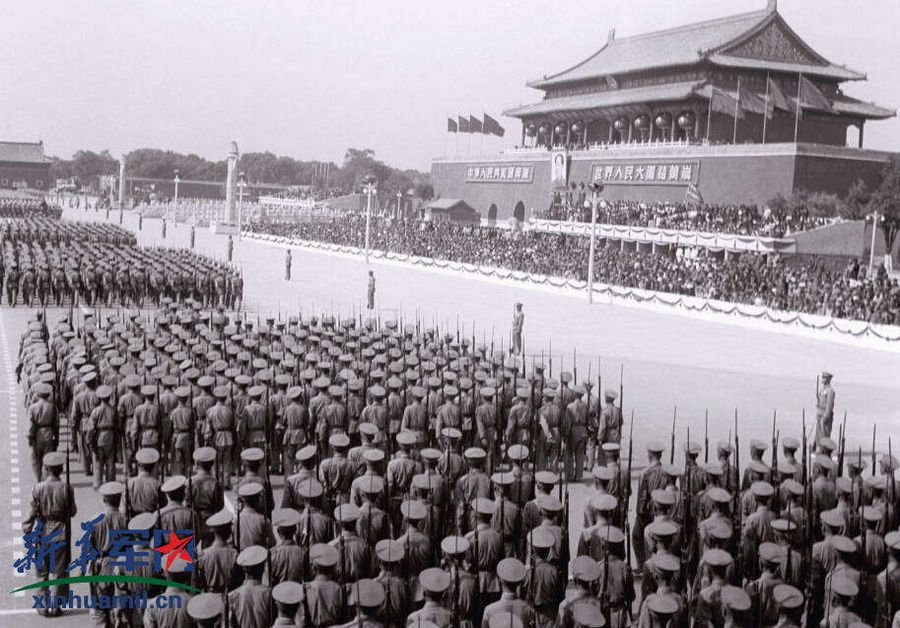 14 военных парадов после образования КНР 
