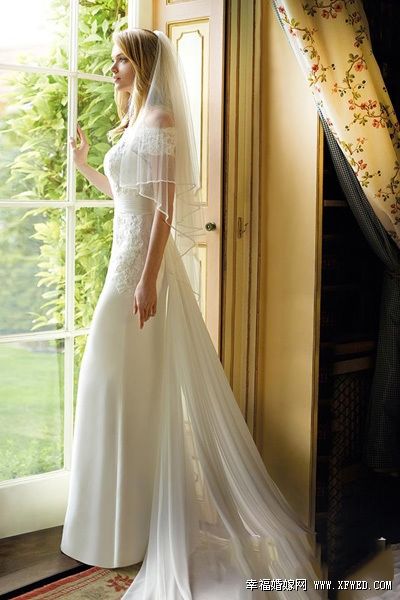 Роскошные свадебные платья от бренда La sposa сезона весна-лето 2015