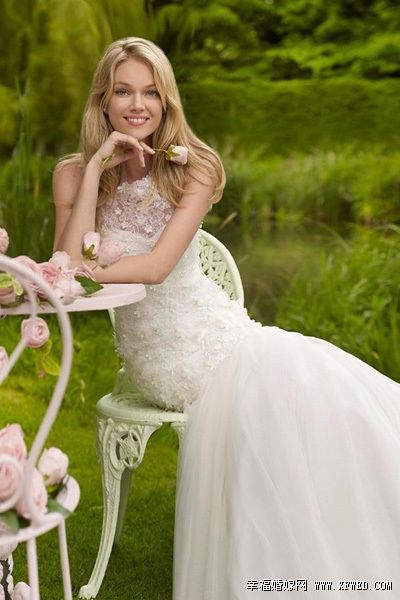 Роскошные свадебные платья от бренда La sposa сезона весна-лето 2015