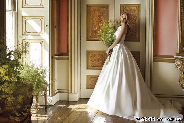 Роскошные свадебные платья от бренда La sposa сезона весна-лето 2015