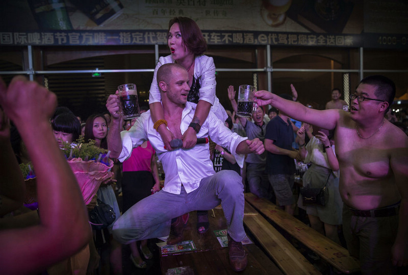 Жизнь простых китайцев в объективах иностранных фотографов