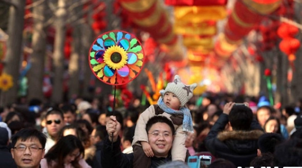 В 'золотую неделю' праздника Весны Пекин посетили свыше 9 млн туристов