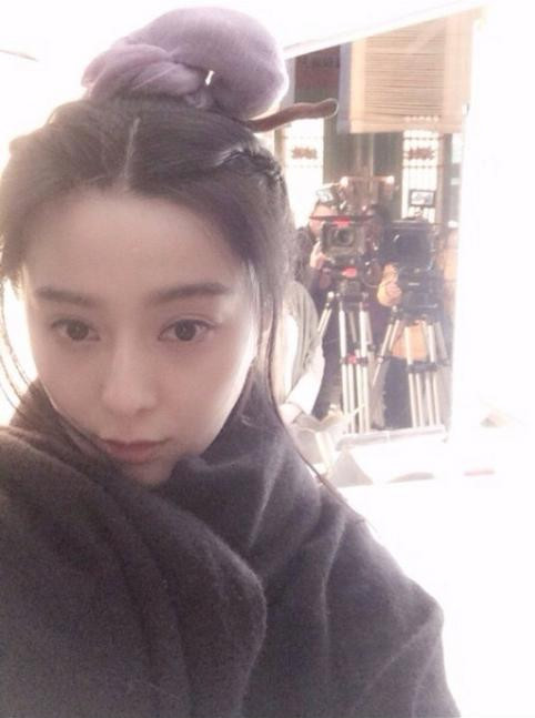 Фото: Фань Бинбин до макияжа