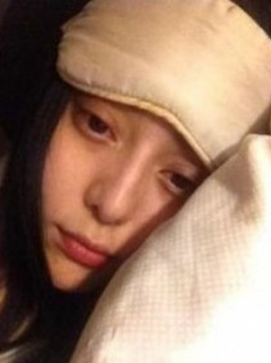 Фото: Фань Бинбин до макияжа