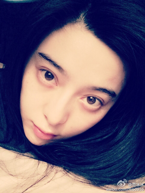 Фото: Фань Бинбин до макияжа