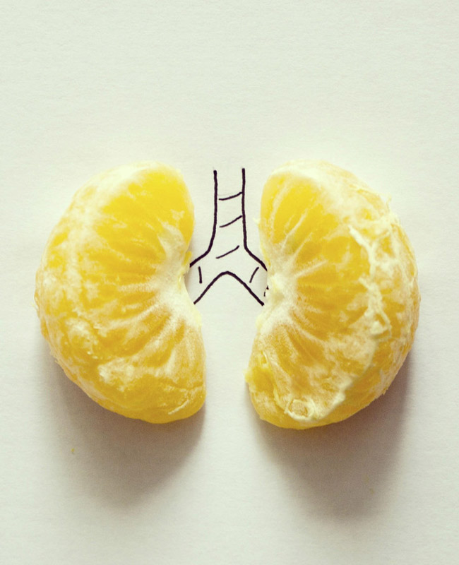 Креативное сочетание рисунков с подручным материалом