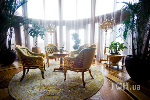 Фотографии резиденции бывшего президента Украины