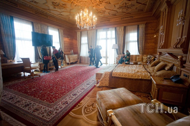 Фотографии резиденции бывшего президента Украины