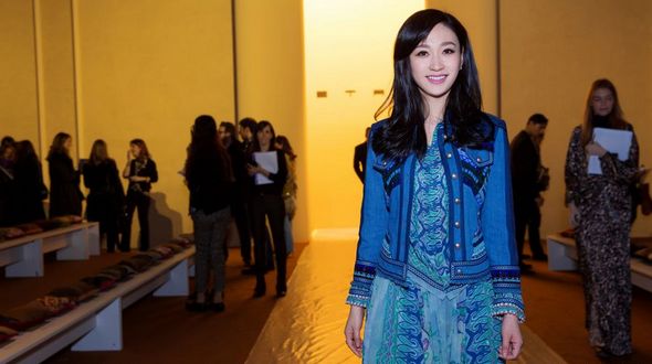 Актриса Ли Сяожань на неделе моды в Милане