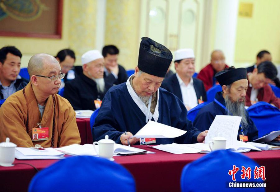 Члены ВК НПКСК из религиозных кругов обсудили доклад о работе правительства