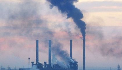 Китай обещает наказать загрязнителей атмосферы 'железным кулаком'