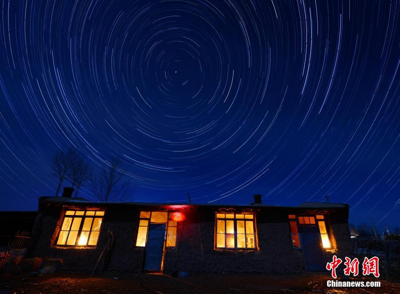 Фотографии звездных следов на китайско-российской границе 