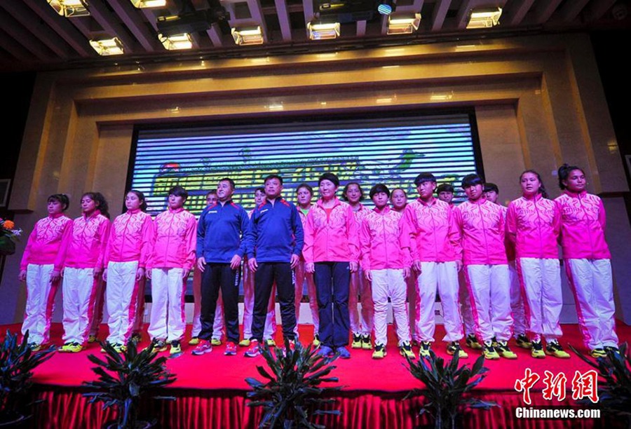 В Синьцзяне появилась первая женская профессиональная футбольная команда
