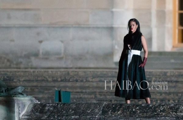 Рианна стала новым лицом Dior