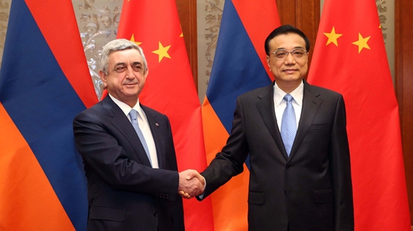 Ли Кэцян встретился с президентом Армении