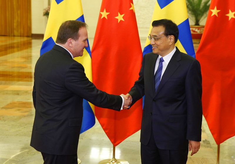 Ли Кэцян провел переговоры с премьер-министром Швеции
