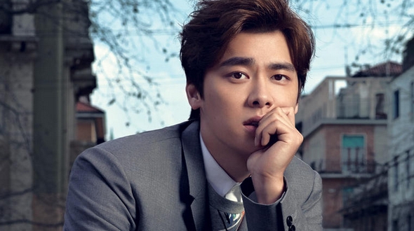 Фотосессия красавца Ли Ифэна в Милане