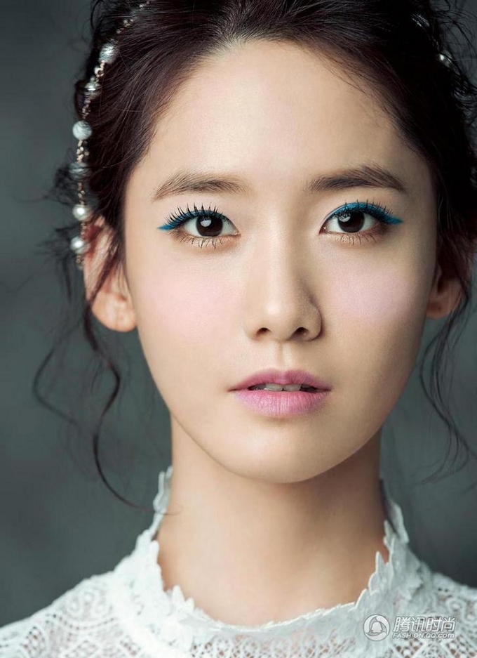 Певица и актриса Юна (Yoona) с косой