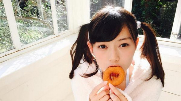 Японская красавица стала популярной в Интернете