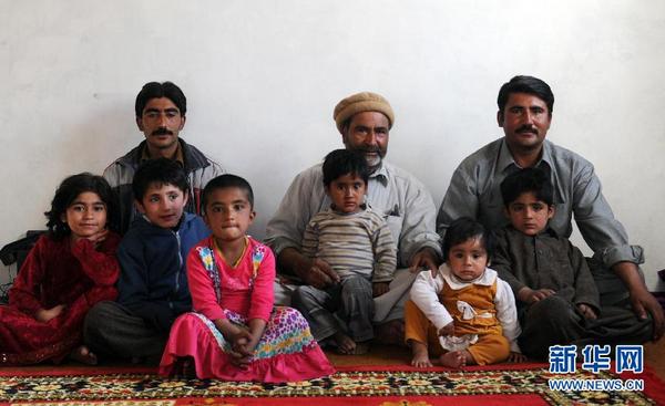 Пакистанский старик 37 лет охраняет кладбище павших китайских борцов