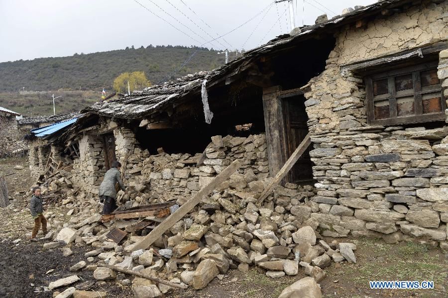 В результате землетрясения в Непале пострадали более 200 тыс жителей китайского Тибета