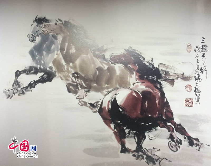 Открылась персональная выставка картин китайского художника, посвященная ахалтекинским лошадям 